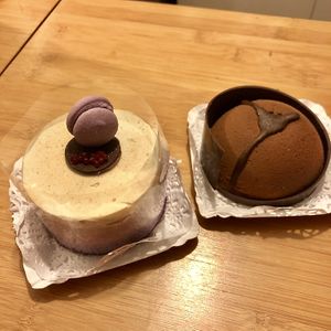 Veganos y sin gluten  at Pastelería y Panadería Sinfonía in Santiago