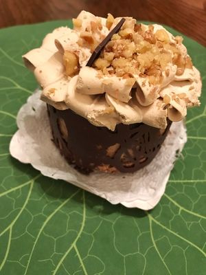Pastel de Moka at Pastelería y Panadería Sinfonía in Santiago