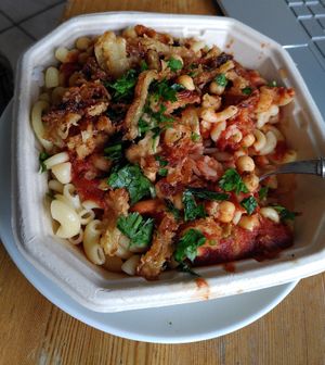 To go - mittel 7,5€ at Kuschari König in Cologne