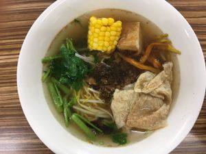 Oodles of noodles at Fengjia Vegetarian Braised Noodles in Taichung