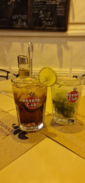 Cuba Libre & Mojito at 5 Esquinas Trattoria in Havana