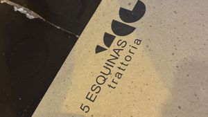 5 esquinas  at 5 Esquinas Trattoria in Havana