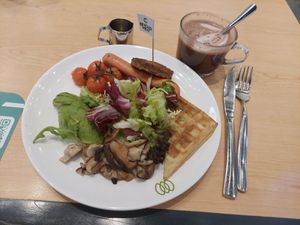 All day breakfast 😋 at Green Common - Park Central in New Territories