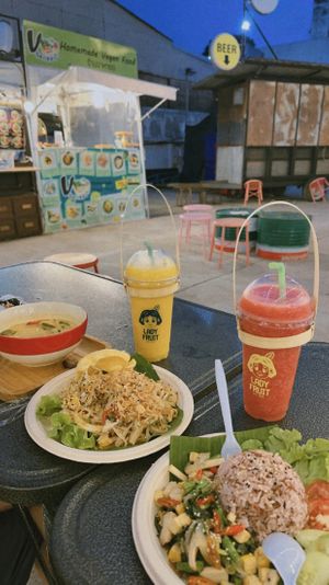 Check out the fruit shakes at the stall opposite 🍉🥭!  at V Secret Street Food - Food Stall in Chiang Mai