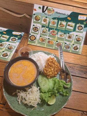 Rice noodle with cream curry (+corn fritter) at V Secret Street Food - Food Stall in Chiang Mai