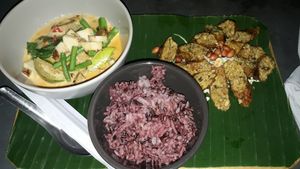 Red tempeh curry and Chiang Mai sausage at V Secret Street Food - Food Stall in Chiang Mai