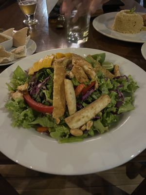 Thai Salad with tofu  at Trivio Resto Bar in Huaraz