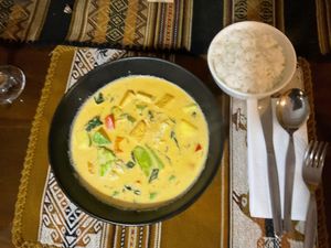 Thaï curry, with lots Of veggies and tofu at La Casa de Zarela in Huaraz