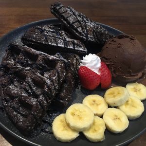 Again with the chocolate waffle at Veganday Cuisine in Taichung