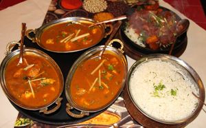 Gestern bin ich mit meiner Familie zum Abendessen nach India Express gefahren. Das Essen war wie immer fantastisch. Sie servieren großartige indische Gewürzaromen auf unserem Tel at India Express in Berlin