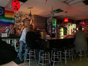 Bar at Nice Guys Pizza and Beer in Cape Coral