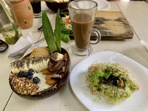 Cacao bowl 🍲 & avocado 🥑 toastt #Veganuary at The Green Place in Puerto Vallarta