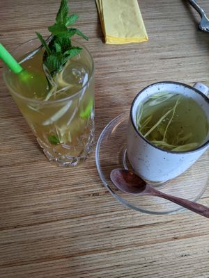 Tra Sa Da Chanh (4,50€) and Tra Sa (3,50€) - 3/5. at Co Chu in Berlin