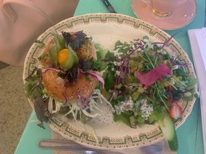 The Herschel and a dill pickle salad ❤️ at North Star Diner in North Bay