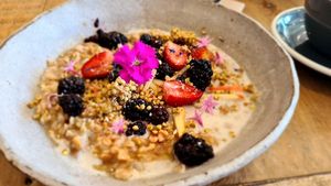 Vegan oat meal at Vanilla Food in Noosaville