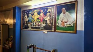  at Nagalingam's Bhavan in Kandy