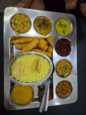  at Nagalingam's Bhavan in Kandy