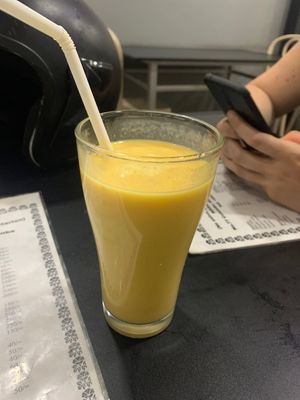 Mango shake with coconut milk at Nagalingam's Bhavan in Kandy
