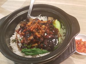 Claypot rice  at Green Signature - Yishun in North Singapore