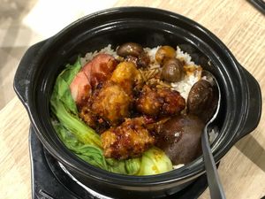 Gongbao ‘chicken’ Claypot rice  at Green Signature - Yishun in North Singapore