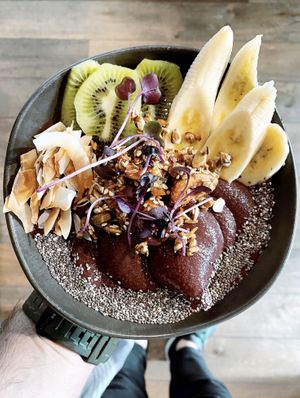 Acai bowl at Hale & Hearty in Waterloo