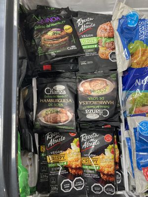 More vegan burgers at Mini Market in Futaleufu