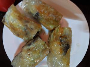 Fried vegetable spring rolls at Hao Tea House in Ha Giang