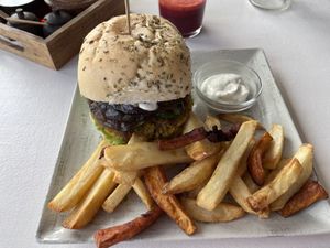La happy hamburguesa  #Veganuary at Happy Cactus in Fuerteventura