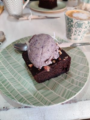 Vegan chocolate brownie with vegan blueberry ice cream at Happy Cactus in Fuerteventura