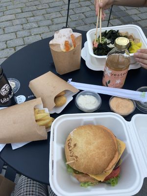 Burger, fries, nuggets, sushi bowl at Forky's - Veleslavinova in Prague