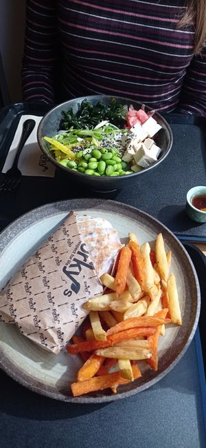 Kebab wrap and fries 🌯🍟 at Forky's - Veleslavinova in Prague