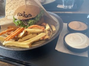 Chicken schnitzel burger   at Forky's - Veleslavinova in Prague