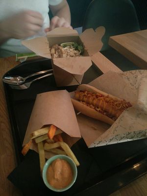 Vegan Not Dog and Chips; Vegan Stir-fry Noodles ? at the back  at Forky's - Veleslavinova in Prague