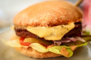 cheezeburger at Forky's - Veleslavinova in Prague