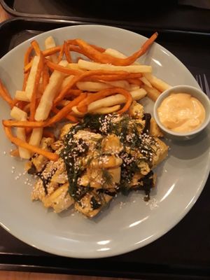 No-fish and chips with spicy sauce at Forky's - Veleslavinova in Prague