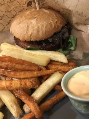 French burger  at Forky's - Veleslavinova in Prague