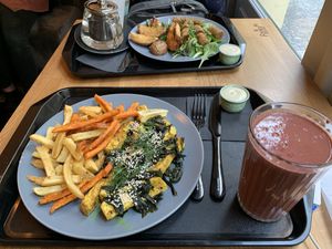 Closest: nofish and chips, raspberry-cocoa shake. Far: Japanese sencha tea, lentil rolls. Both with 'mayo’ dip. at Forky's - Veleslavinova in Prague