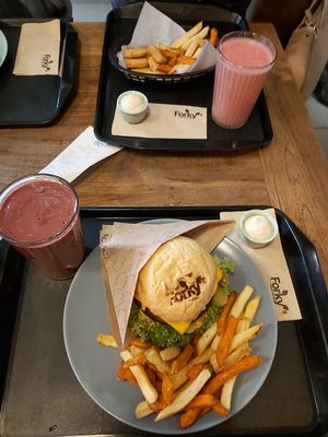 cheez burger, chick'n nuggets, and the kakao and strawberry smoothies at Forky's - Veleslavinova in Prague
