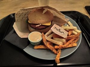 Burger vegan at Forky's - Veleslavinova in Prague