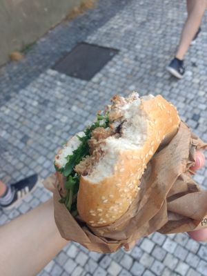 Seitan bagel to go at Forky's - Veleslavinova in Prague