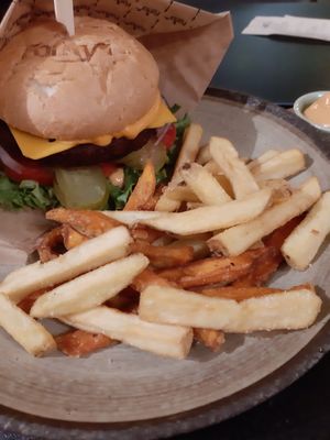 Cheez Burger at Forky's - Veleslavinova in Prague