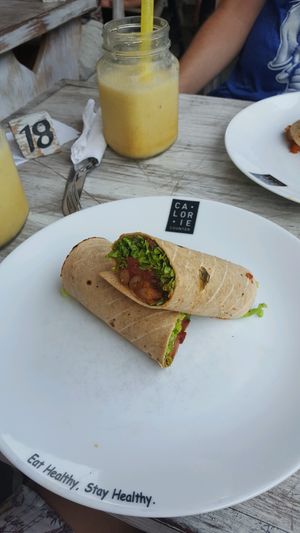 vegetable atta wrap at Calorie Counter in Galle