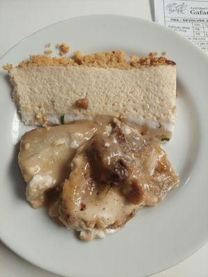 Vegan Torta de Limão and some Banana Assada c/creme. at Gafanhoto's in Sao Luis