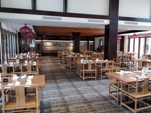 Indoor dining area at Amitabha Zhen Su Guan - 阿弥陀佛珍素馆 in Fuzhou