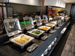 Buffet station 3 at Amitabha Zhen Su Guan - 阿弥陀佛珍素馆 in Fuzhou