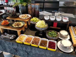 Buffet station 3 at Amitabha Zhen Su Guan - 阿弥陀佛珍素馆 in Fuzhou