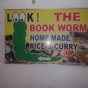 Look for this sign, its just off the road at Bookworm Library Restaurant in Hikkaduwa