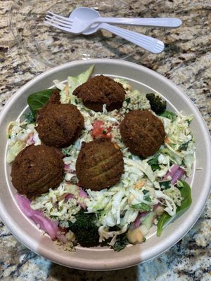 Salad at Maoz in Wellington