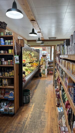 Grocery  at Camas Organic Market & Cafe in Hot Springs