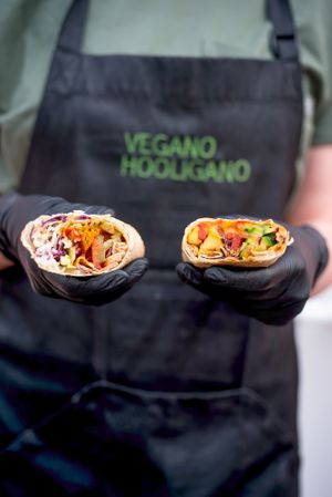 Rolls with falafel vegetables and BBQ sauce (300)


Roll with seitan, potatoes, vegetables, cheese and mustard sauce (300) at Vegano Hooligano - Rishelyevskaya in Odessa